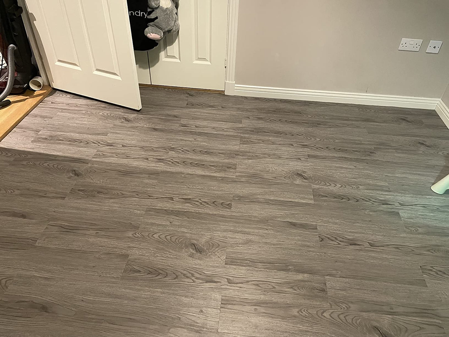 5m² Self Adhesive Floor Planks - Wash Grey